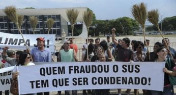 Catalão/ Manifestantes fazem protesto no TSE contra Jardel Sebba