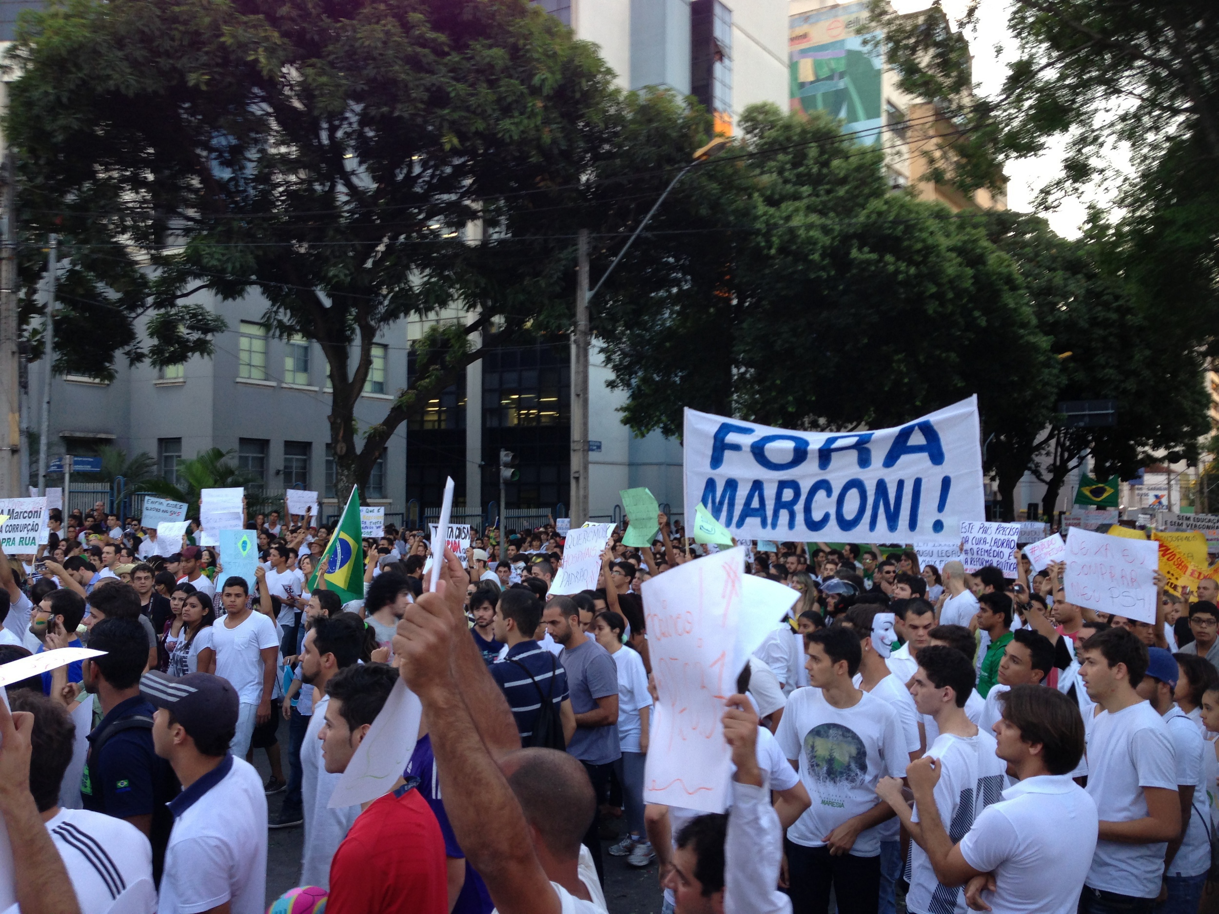 FORA-MARCONI-20-06-2013