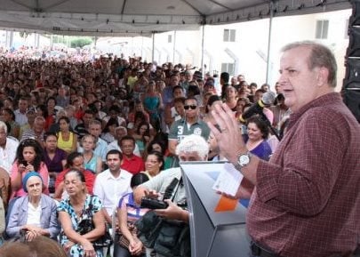 Paulo Garcia faz balanço do ano para servidores e critica adversários