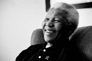 MANDELA-06-12-1