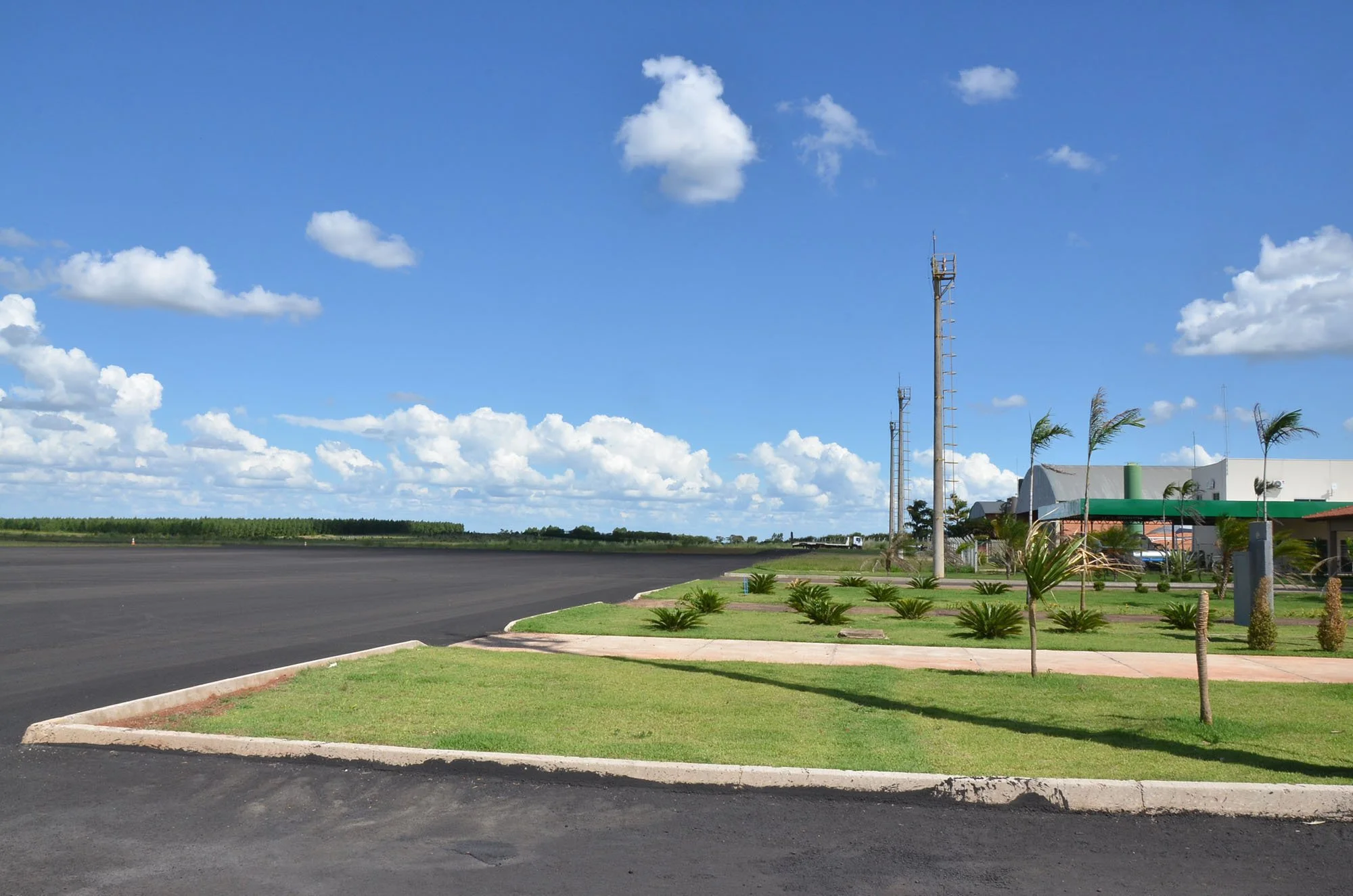 2014-03-11-Reforma-do-Aeroporto-de-Catalão-Fotos-Eduardo-Ferreira2020