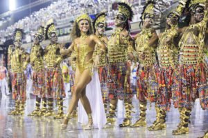 Juliana Paes desfila na Viradouro