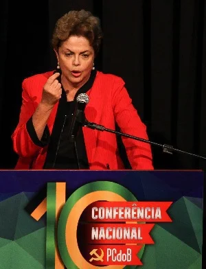 Não estamos aumentando impostos, afirma Dilma