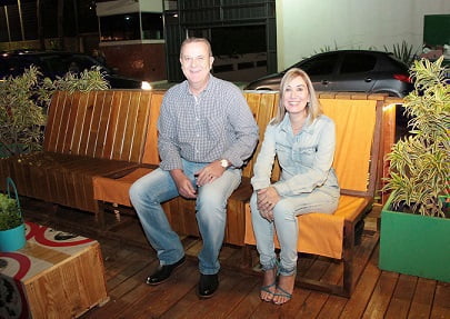 Paulo Garcia visita primeiro Parklet de Goiânia