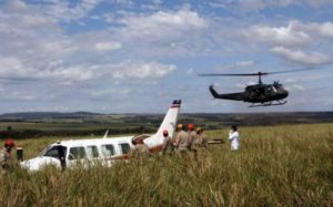 Avião que levava Angélica e Luciano Huck faz pouso forçado no MS