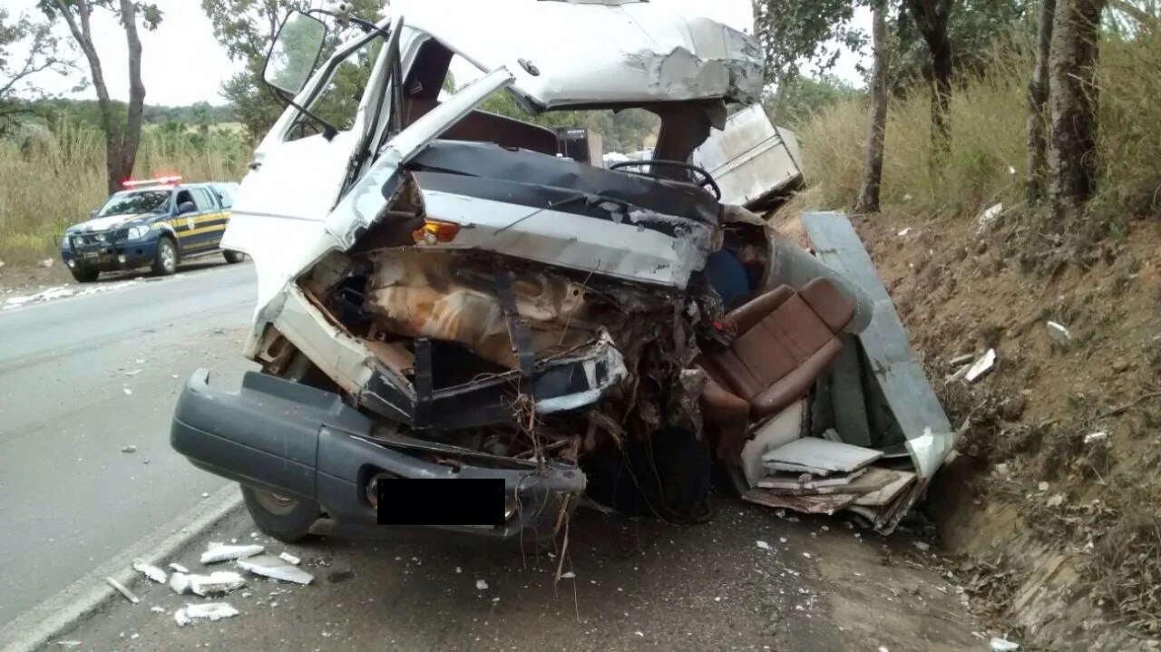 caminhoneiro morre na br153