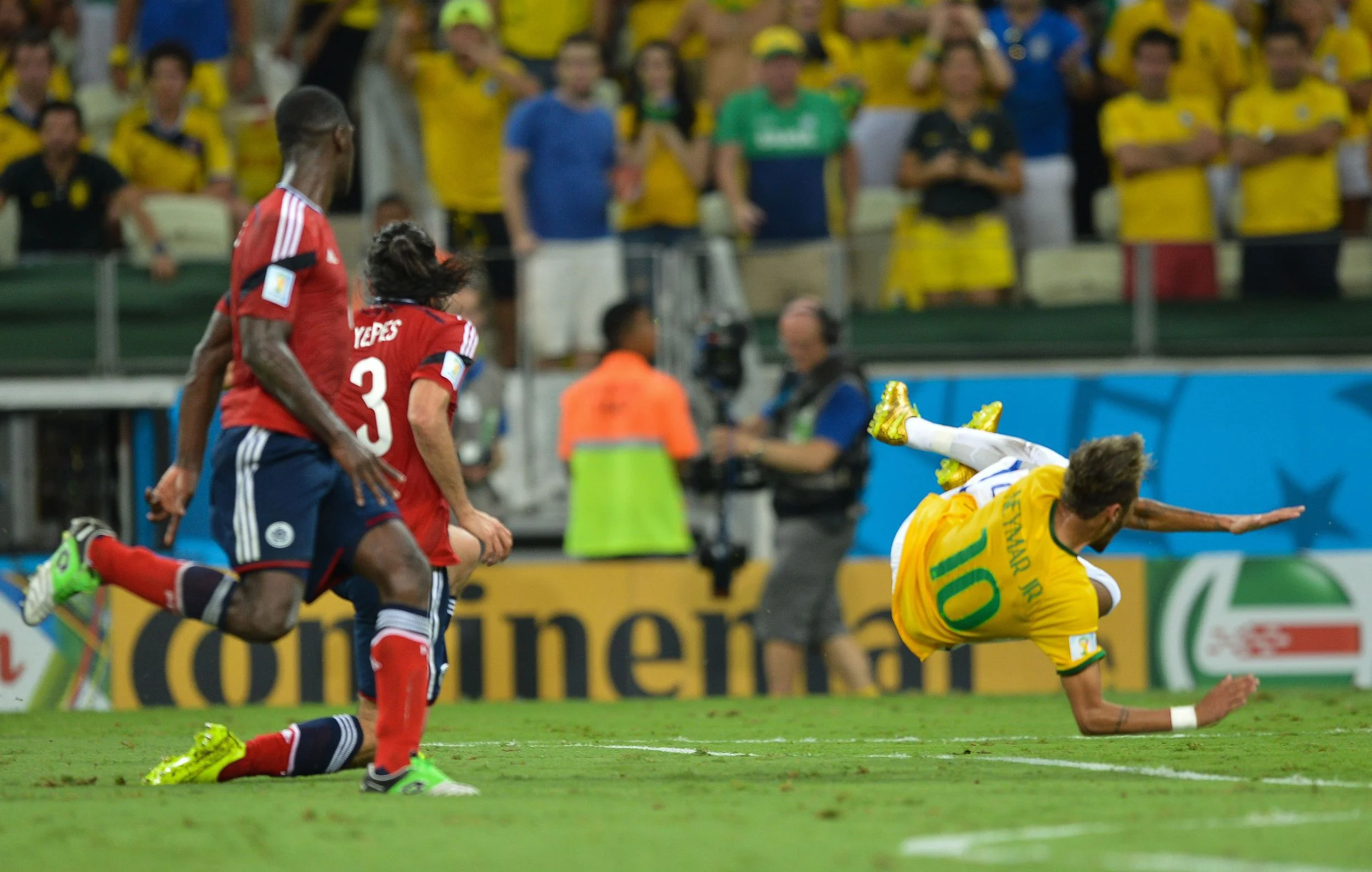 neymar vertebra