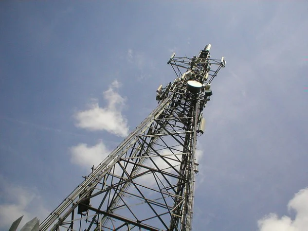 torre de telecomunicacoes