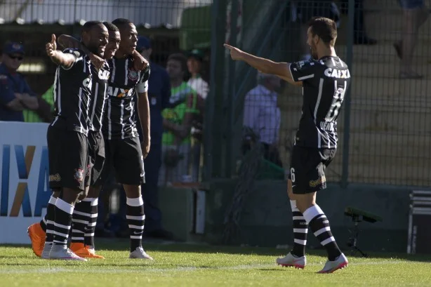 o corinthians segue firme e forte na lideranca vj