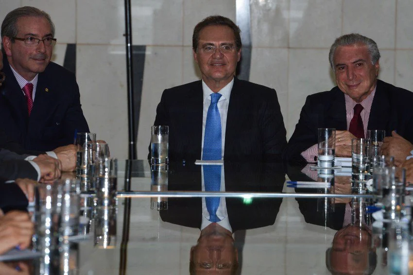 VC Renan Calheioros Eduardo Cunha e Michel Temer no Palacio Jaburu 080920150002 850x566