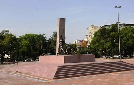 Monumento tres racas