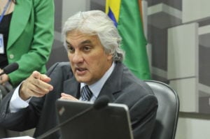 Senador Delcidio Amaral e preso na Operacao Lava Jato 18082015002