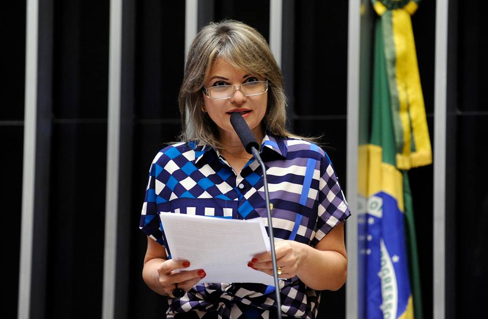 FLAVIA MORAIS PDT