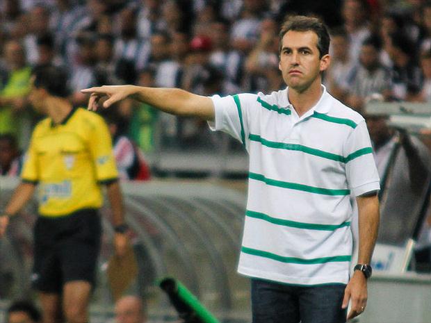 Léo Conde ex-Bragantino e Caldense é o novo técnico do Goiás