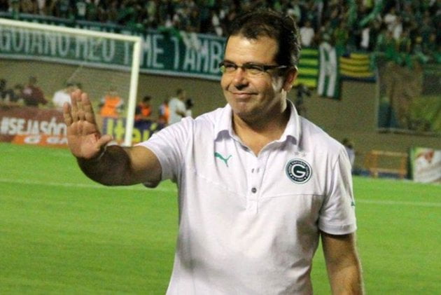 Enderson Moreira entrega cargo com Goiás em situação complicada no Brasileirão