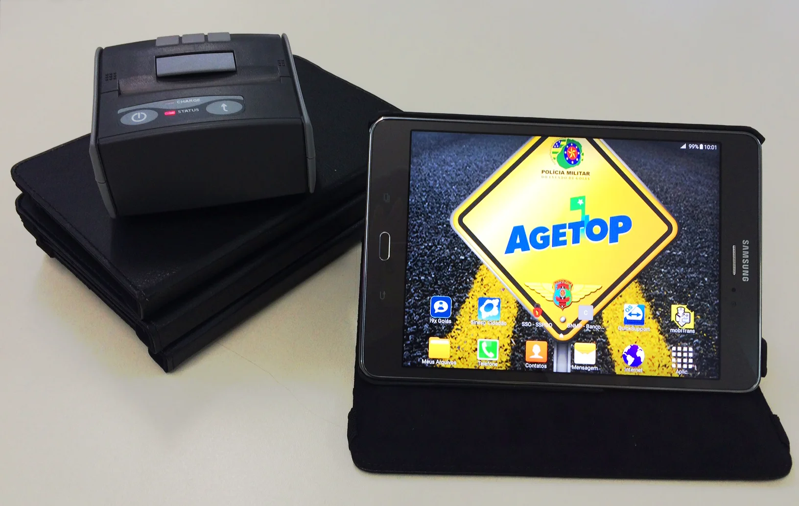 Agetop entrega tablets