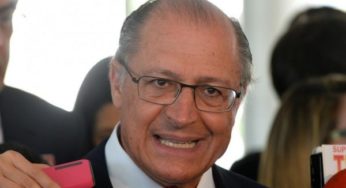 ‘Essas coisas acontecem’, diz Alckmin ao lamentar assassinato de assessor