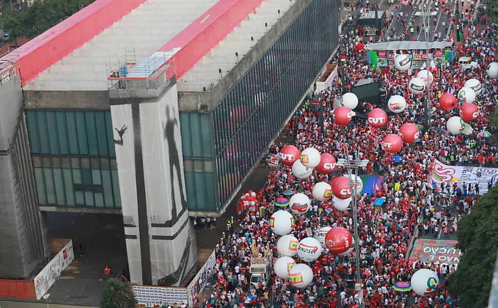 manifestacoes esquerda