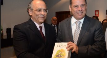 Marconi Perillo participa do lançamento de livro que biografou a família Jayme