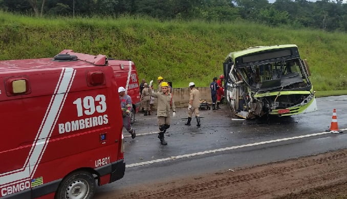 acidente com onibus