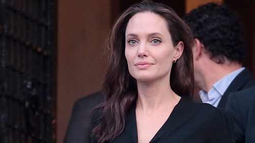 Angelina Jolie fala pela primeira vez sobre divórcio