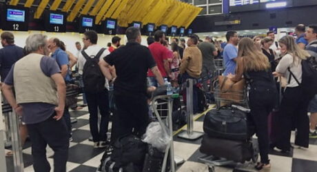 Após fogo em turbina de avião, Congonhas tem fila de seis horas