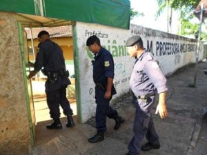 guardas civis metropolitanos de goiania em escolas municipais