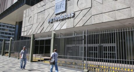 Petrobras derruba liminar contra venda de fábricas em Pernambuco