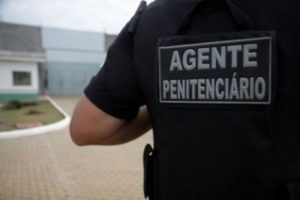 agente penitenciario