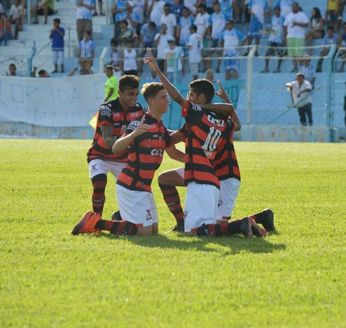 joao tres gols