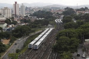 metro parado sp folhapress