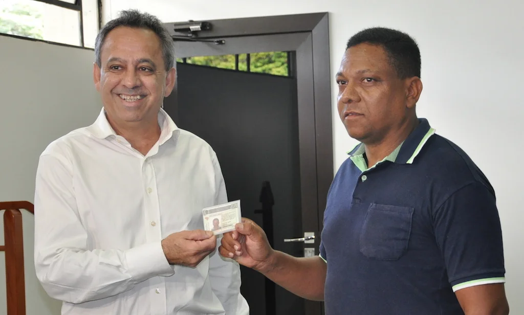 presidente do detran com ivan primeiro motorista cnh e