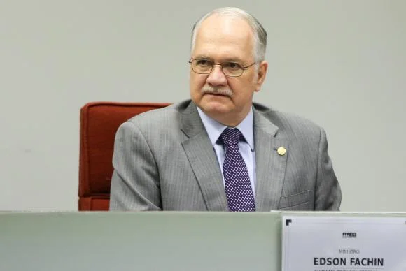 Sem citar Moro, Edson Fachin diz que “juízes cometem ilícitos” e “devem ser punidos”