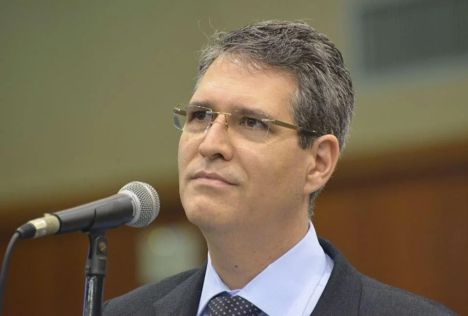 francisco junior lei vetos