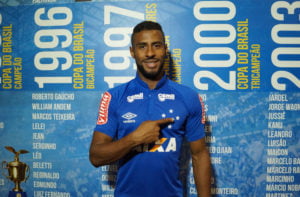 lennon cruzeiro