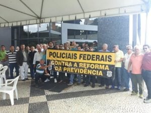 policiais federais manifestam contra previdencia foto meirene sousa radio difusora