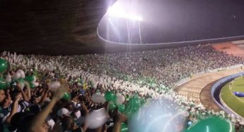 Com um jogador a mais, Goiás alcança virada diante do Fluminense na Copa do Brasil