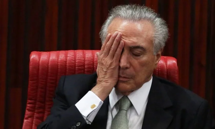 temer demite