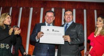 Marconi recebe título de Político do Ano e homenageia mestres do jornalismo estadual