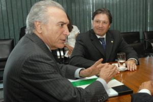 rocha loures ao lado de temer foto veja