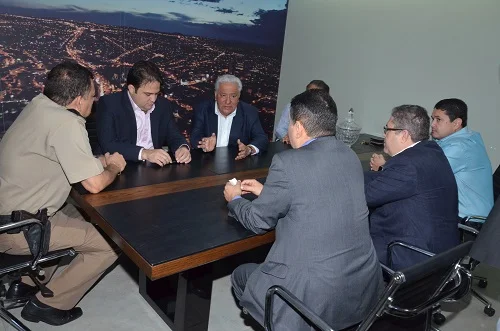 vilmar rocha em reuniao com pref de anapolis