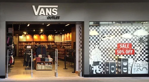 vans em goiaas