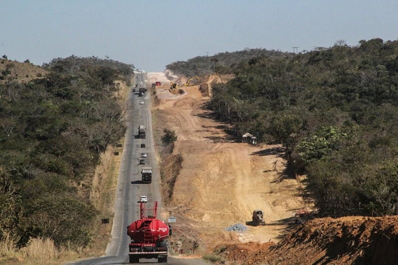 go 070 obras de duplicacao trevo mossamedes foto humberto silva