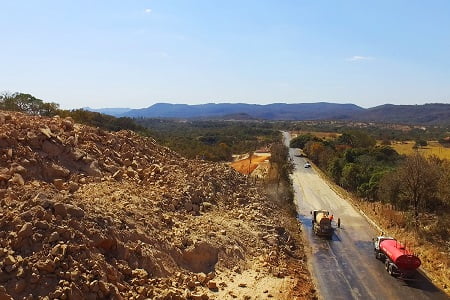 pela segunda vez agetop detona rochas na go 070 2