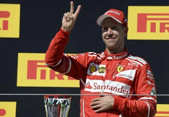 vettel renovou