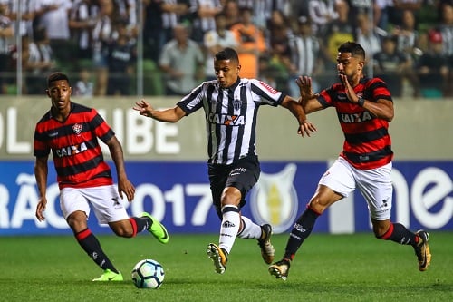 galo e vitoria