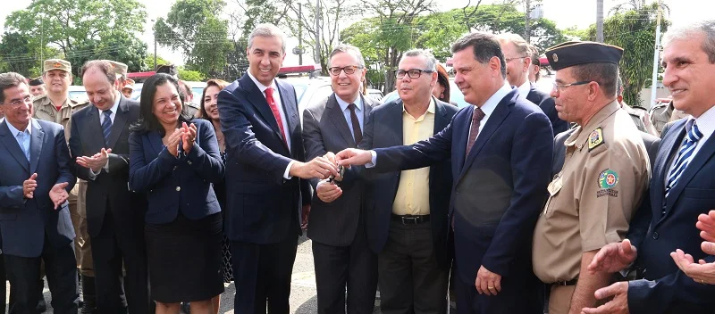 jose eliton durante entrega de viaturas foto jota euripedes