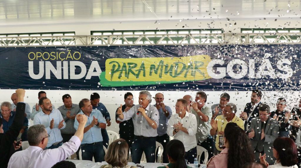 Frente de oposição reúne lideranças com Caiado, que garante “tranquilidade” para definir candidato ao governo