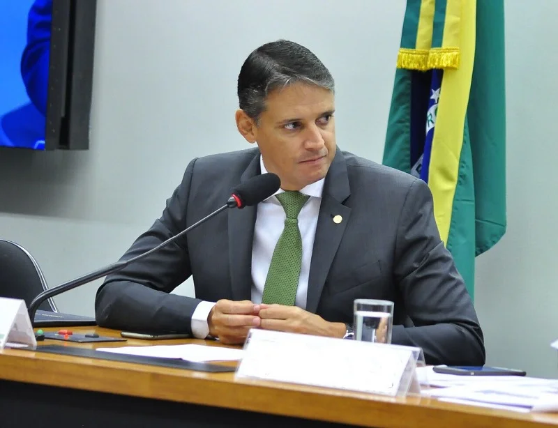 thiago peixoto na camara dos deputados