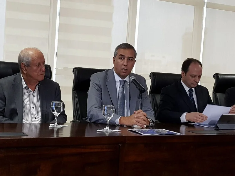 jose eliton apresenta orcamento do estado 2018